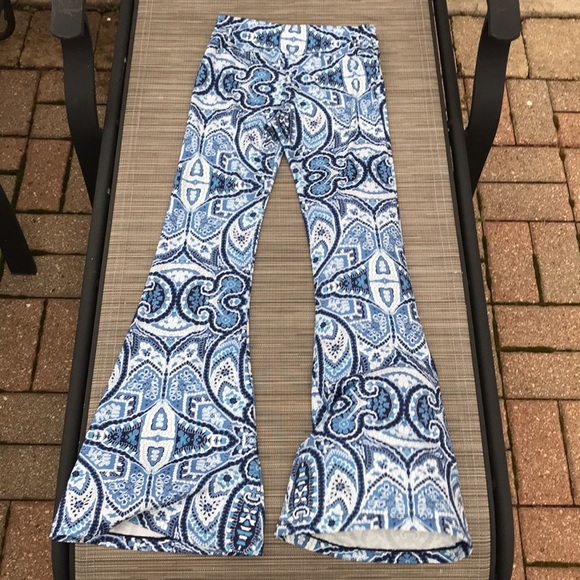 Onzie Pants - Onzie Flare Yoga Pants Blue White Print